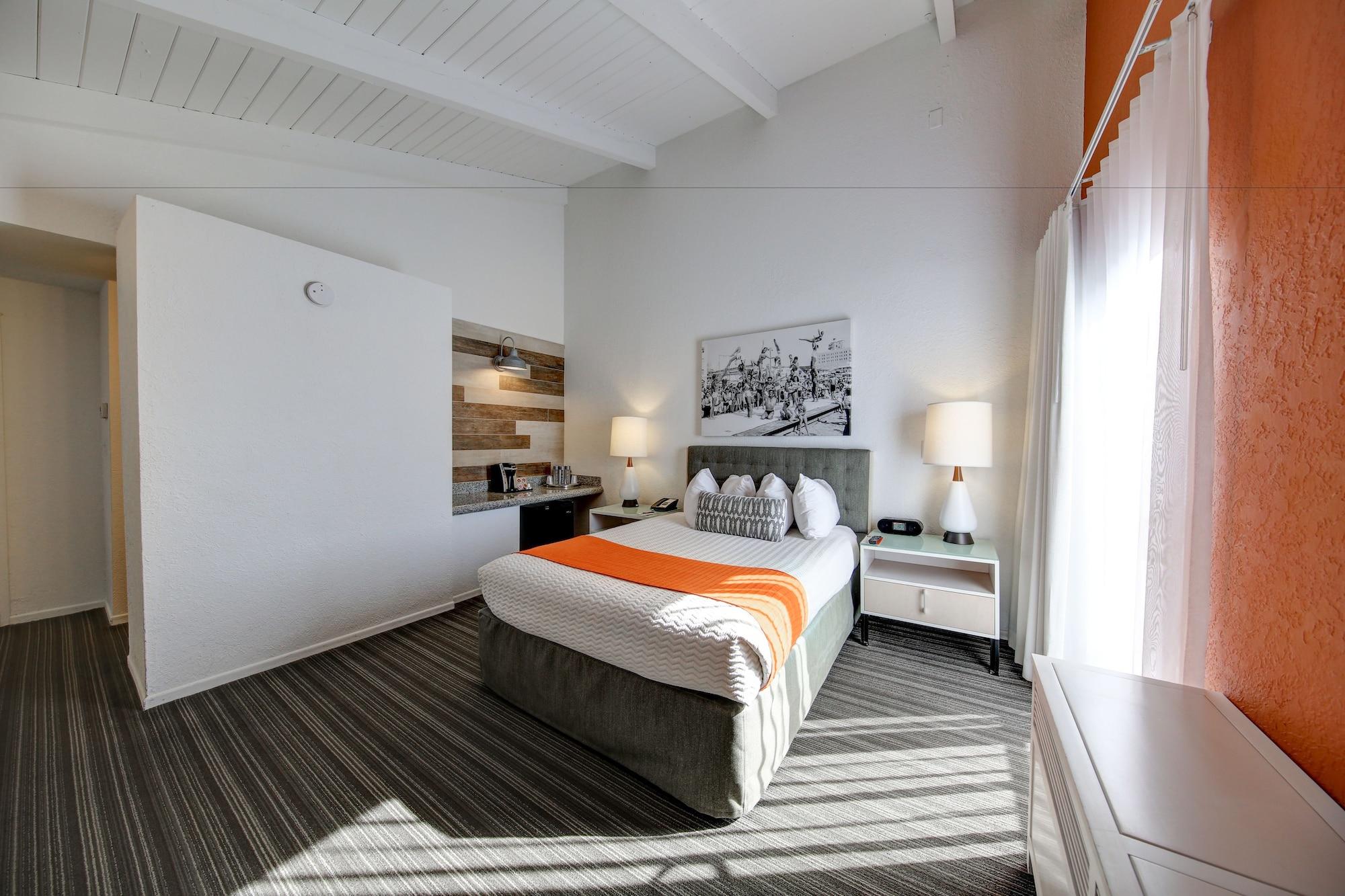 At Venice 4*