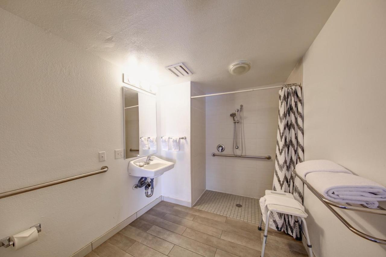 Hotel At Venice Los Angeles