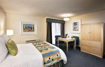 At Venice 4*